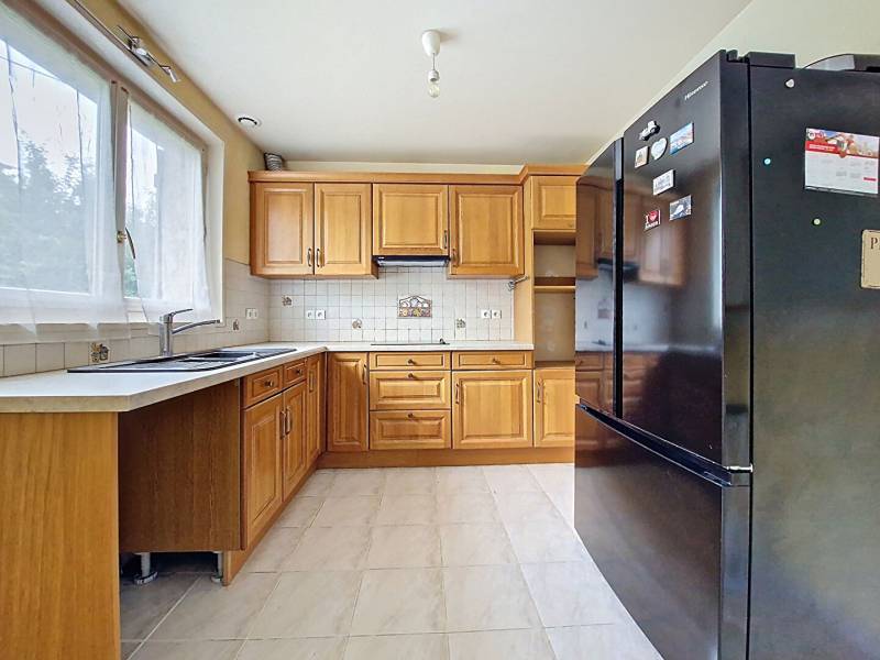 Maison offrant un plain pied de vie sur sous-sol total proche Gisors sur 850m² de terrain