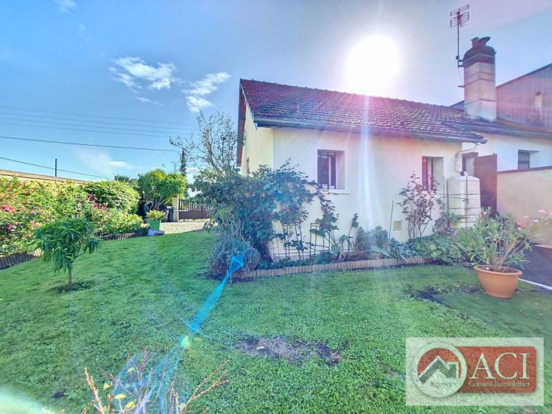 GISORS, proche centre ville, Maison de plain-pied