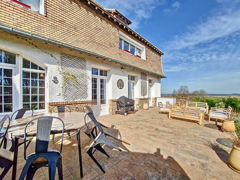 Acheter maison en pierre, située aux portes du Val-d’Oise, beaux volumes et rénovation soignée, proche de Chars (95)