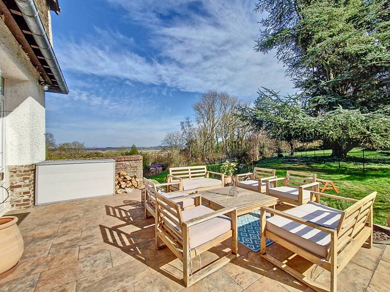 Acheter maison en pierre, située aux portes du Val-d’Oise, beaux volumes et rénovation soignée, proche de Chars (95)