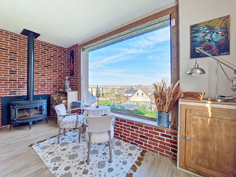 Acheter maison en pierre, située aux portes du Val-d’Oise, beaux volumes et rénovation soignée, proche de Chars (95)