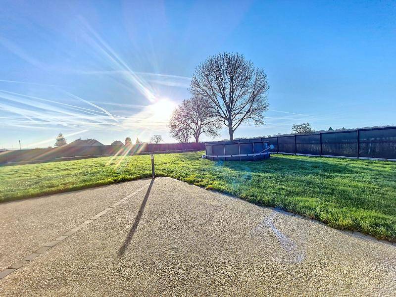 Maison traditionnelle de 2018 d’environ 115m²/hab, avec garage, proche ETREPAGNY dans l’Eure dans un village au calme