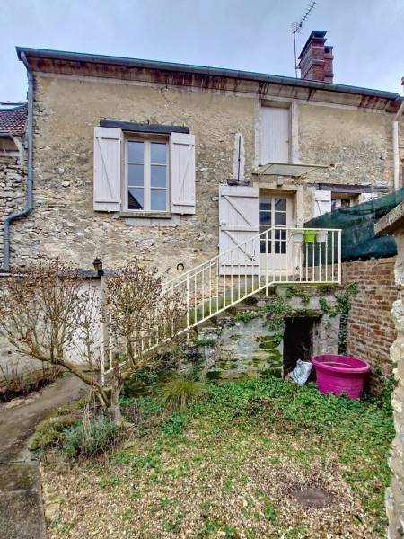 Maison à vendre avec dépendance et jardin, 15 min de Cergy, sur le secteur de Magny-en-Vexin
