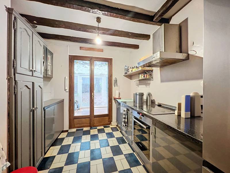 Acheter un pavillon, 4 chambres, grand terrain, environnement verdoyant, gare et commerces, à Chaumont-en-Vexin (60)