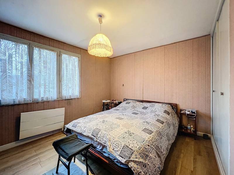 Acheter un pavillon, 4 chambres, grand terrain, environnement verdoyant, gare et commerces, à Chaumont-en-Vexin (60)