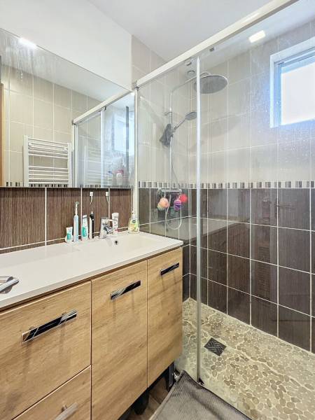 acheter maison avec sous-sol total, vie de plain-pied, 3 chambres, environnement paisible, terrain clos de 800 m2, à Chaumont-en-Vexin (60) à 30 minutes de  Pontoise (95)