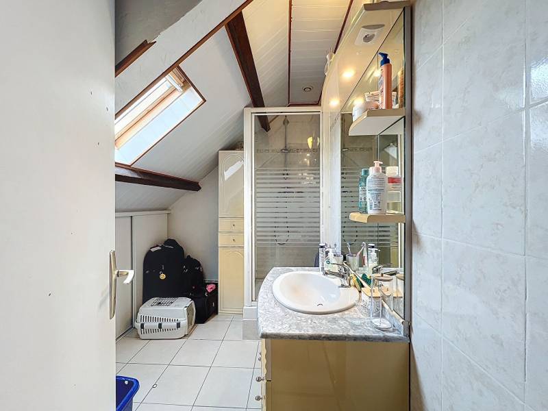 acheter maison avec sous-sol total, vie de plain-pied, 3 chambres, environnement paisible, terrain clos de 800 m2, à Chaumont-en-Vexin (60) à 30 minutes de  Pontoise (95)