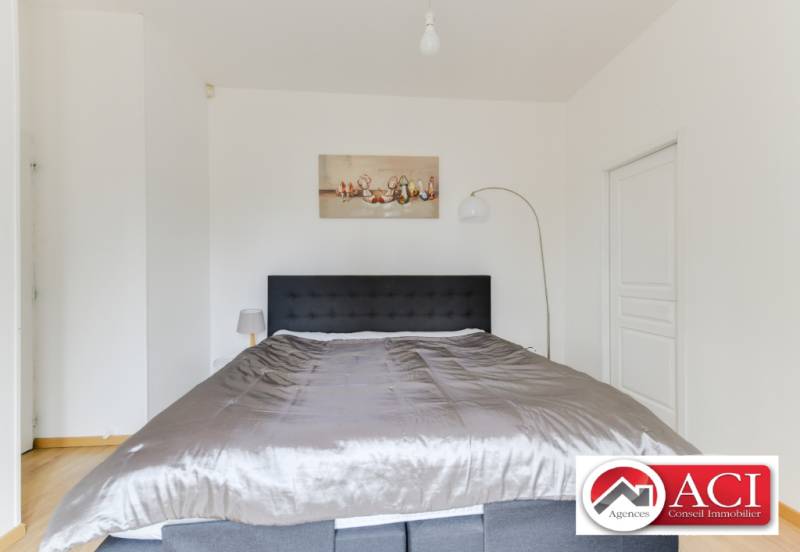 maison à vendre, poele à bois, vaste sejour, 6 chambres, pres de 4000 m2 de terrain, double garage, secteur privilégié du vexin, à 10 mn de chaumont en vexin (60)