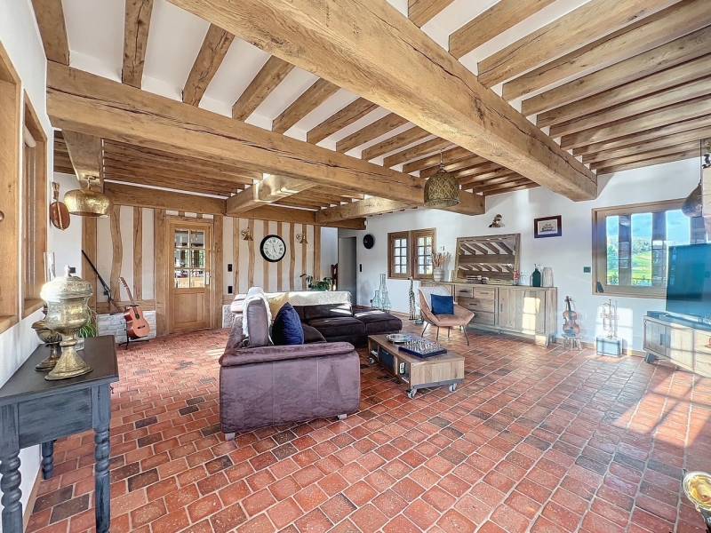 acheter une Belle propriété à moins de 10 minutes des Commerces, dans un environnement très agréable, 2000 m2 de terrain, 230 m2 habitable, à chaumont en vexin (60)