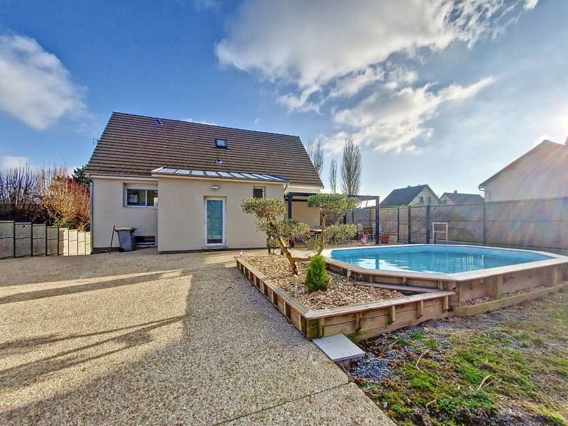 Maison avec piscine à vendre à Vernon dans le département de l'Eure proche de Paris