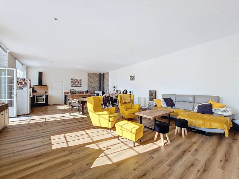 acheter une maison de caractère, de 250 m2 habitable, espace de vie 90 m2, hangar, + de 1000 m2 de terrain, sans travaux, secteur MARINES (95)