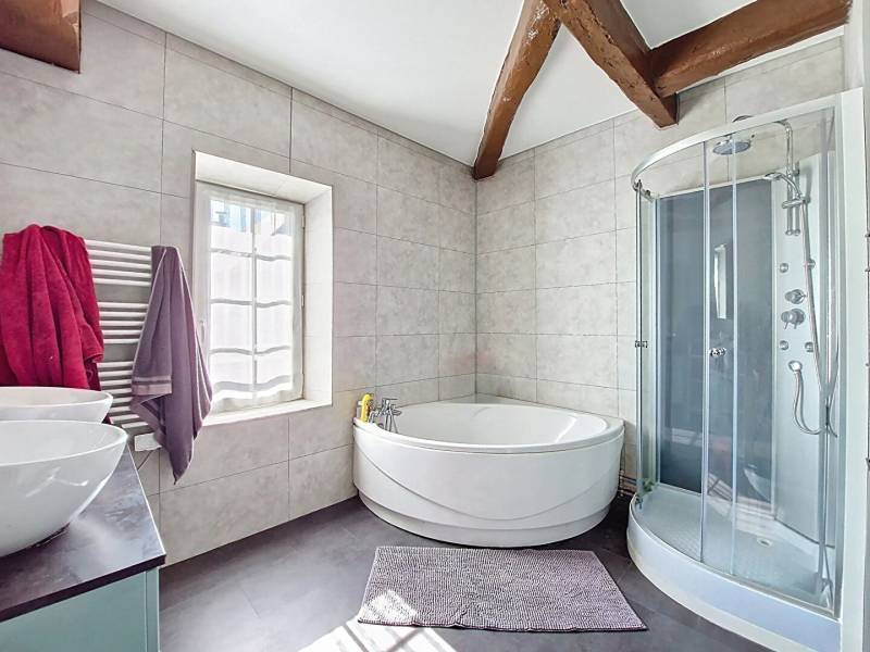 acheter une maison de caractère, de 250 m2 habitable, espace de vie 90 m2, hangar, + de 1000 m2 de terrain, sans travaux, secteur MARINES (95)