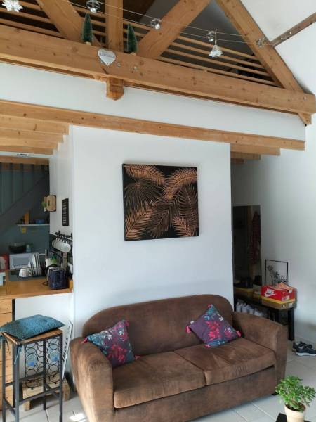 Petite maison de ville située à ETREPAGNY avec son petit jardin d'environ 150m²