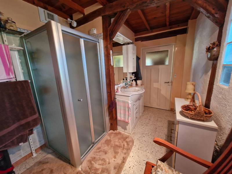 Acheter une maison ancienne en L avec jardin de 1300 m², vie de plain-pied, cave et atelier – Chaumont-en-Vexin (60)