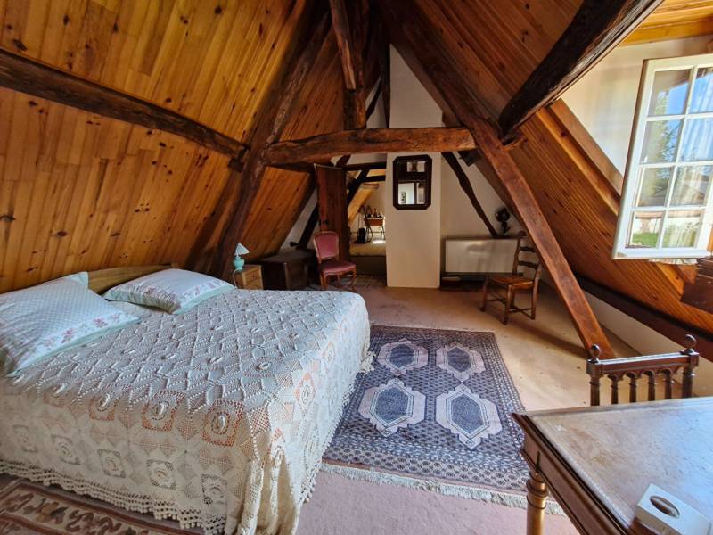 Acheter une maison ancienne en L avec jardin de 1300 m², vie de plain-pied, cave et atelier – Chaumont-en-Vexin (60)