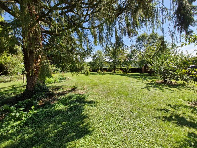 Acheter une maison ancienne en L avec jardin de 1300 m², vie de plain-pied, cave et atelier – Chaumont-en-Vexin (60)