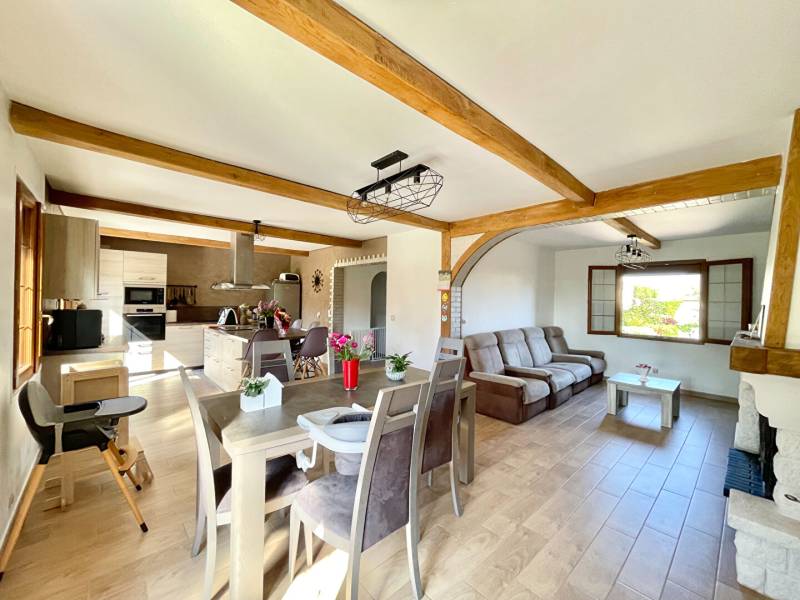 Achat maison avec sous-sol total, grand jardin de 1800 m², terrasse et 5 chambres – Village paisible du Vexin à proximité de Marines (95)