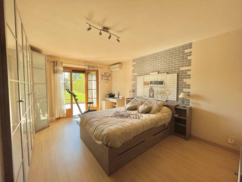 Achat maison avec sous-sol total, grand jardin de 1800 m², terrasse et 5 chambres – Village paisible du Vexin à proximité de Marines (95)
