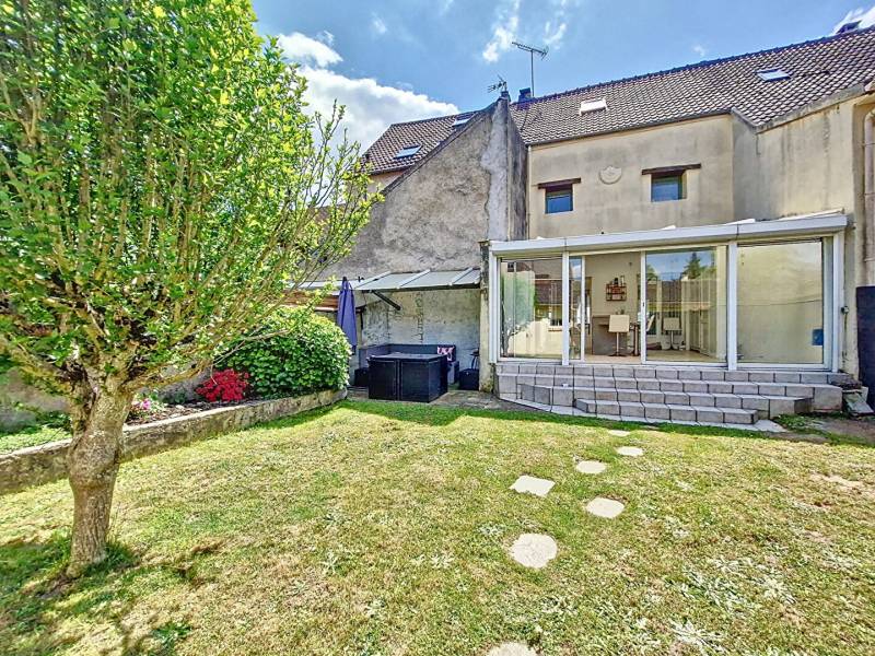 Acheter une maison ancienne, à 10 minutes de Pontoise, belles prestations, garage et jardin, à Vigny (95)