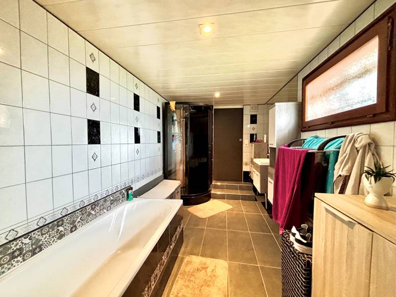 Acheter une maison ancienne, axe rapide cergy-pontoise, 4 chambres, jardin clos + de 700 m2, véranda, à SAINT CLAIR SUR EPTE