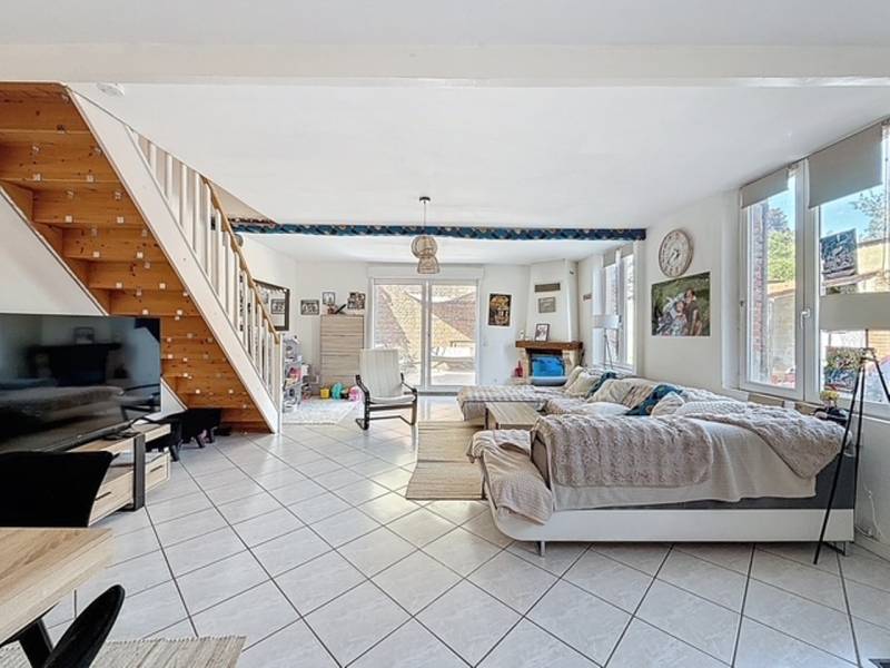 Acheter une maison ancienne avec dépendance de 100 m2  , gare et commerce sur place, jardin, magnifiques prestations, cuisine équipée, séjour lumineux, à chaumont en vexin
