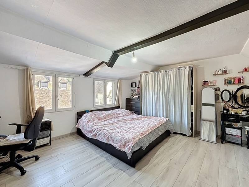 Acheter une maison ancienne avec dépendance de 100 m2  , gare et commerce sur place, jardin, magnifiques prestations, cuisine équipée, séjour lumineux, à chaumont en vexin