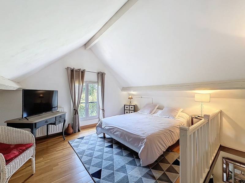 Acheter une maison ancienne de type longère dans le Vexin, 4 chambres, 1000 m² de terrain – située à Chaumont-en-Vexin (60)