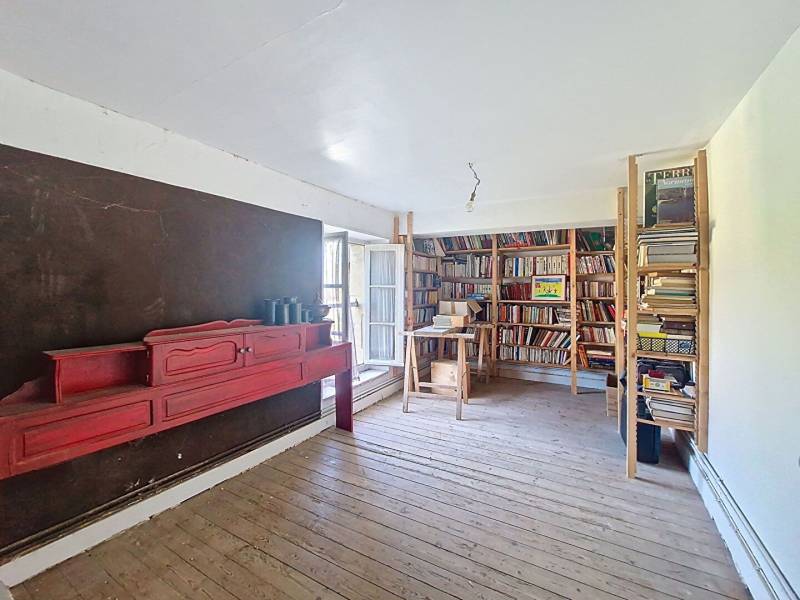 Maison à vendre en exclusivité : bâtisse en pierre de 179m² avec grange à Hadancourt le clocher 60