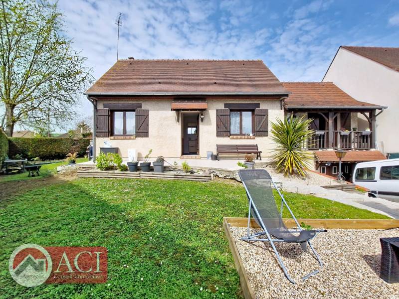 Trouver un pavillon individuel à acheter en exclusivité avec sous sol total et quatre chambres à Gasny 27620