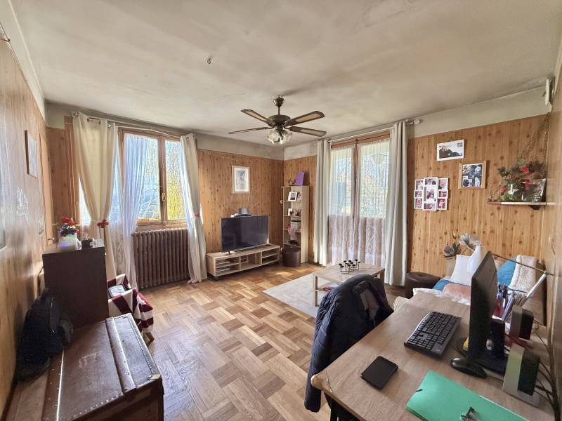 Opportunité exclusive : maison sur sous-sol total avec beau potentiel et jardin à vendre à Fresne Leguillon
