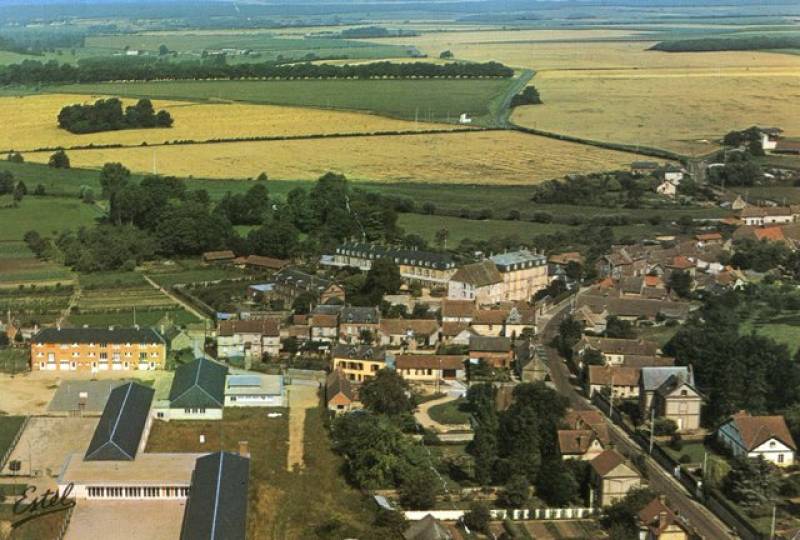 Faire estimer ma maison à colombage gratuitement par une agence immobilière dans le Vexin proche de Chaumont-en-Vexin  dans le département de l'Oise