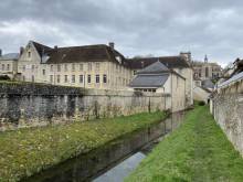 Notre zone d'activité pour ce service Maison plain-pied ou à étage à vendre, entre 130 000 € et 150 000 €, avec faibles frais d'agence